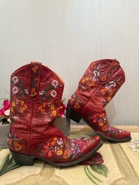 Old Gringo Red Floral Embroidered Western Boots Cowgirl Rodeo Festival Sz 6.5
